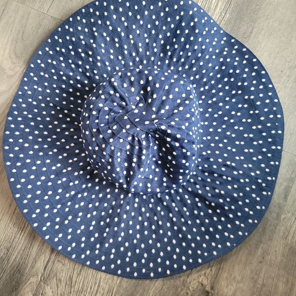 NYC UNDERGROUND UPF 50 WOMEN’S POLKA SUMMER HAT Blue/White Packable Foldable - Picture 3 of 4